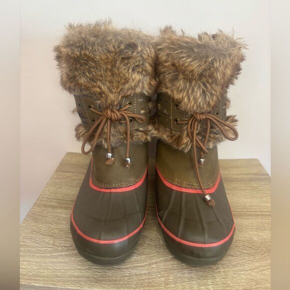 Khombu EUC brown/pink faux fur winter boots Size 6 - Picture 1 of 9